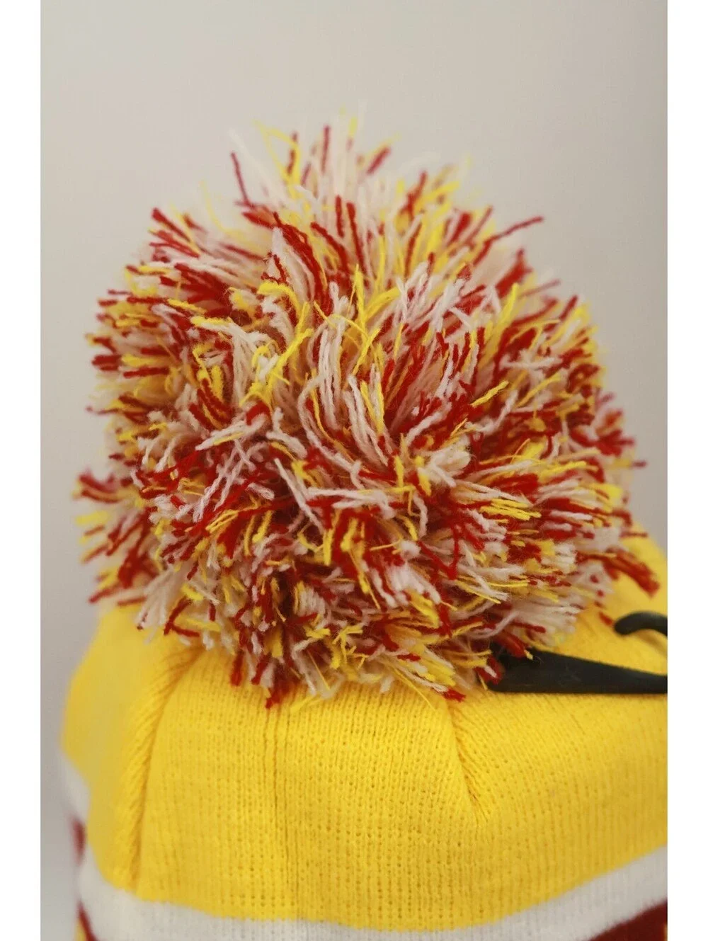 2Pk Washington Burgundy Gold Knit Pom Pom Beanie Hat Cuffed Winter Acrylic Adult